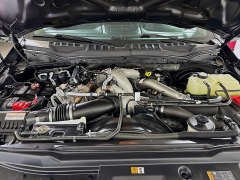 Used 2021  Ford Super Duty F-250 4WD LARIAT Crew Cab SRW 6&period;75' Box at Graham Auto Mall near Mansfield&comma; OH