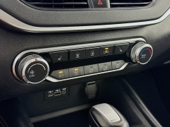 Used 2019  Nissan Altima 4d Sedan AWD 2&period;5L SR at Graham Auto Mall near Mansfield&comma; OH