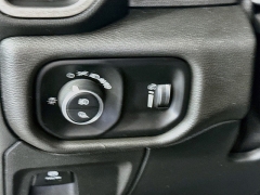Used 2020  Ram 1500 4WD Crew Cab Tradesman at Graham Auto Mall near Mansfield&comma; OH