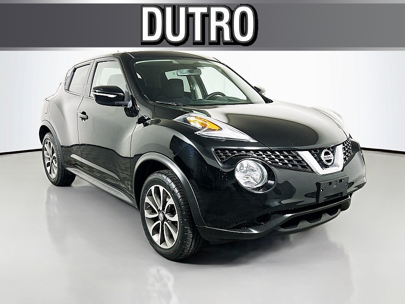 Used 2017  Nissan Juke 4d SUV AWD SV at Graham Auto Mall near Mansfield, OH