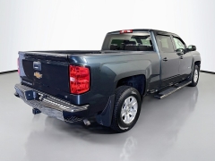 Used 2017  Chevrolet Silverado 1500 2WD Crew Cab LT at Graham Auto Mall near Mansfield&comma; OH