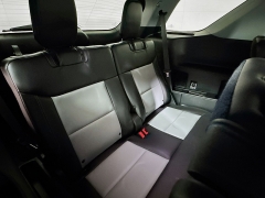 Used 2023  Ford Explorer XLT 4WD at Dutro Auto near Zanesville&comma; OH