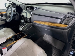 Used 2020  Honda CR-V 4d SUV AWD Touring at Graham Auto Mall near Mansfield&comma; OH