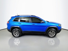 Used 2021  Jeep Cherokee Trailhawk 4x4 at Dutro Auto near Zanesville&comma; OH
