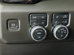 Used 2024  GMC Sierra 2500HD 4WD Crew Cab 172" AT4 Dsl at Dutro Auto near Zanesville&comma; OH