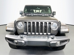 Used 2021  Jeep Gladiator 80th Anniversary 4x4 at Graham Auto Mall near Mansfield, OH