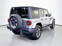 Used 2018  Jeep Wrangler Unlimited 4d SUV 4WD Sahara at Dutro Auto near Zanesville, OH