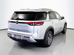 New 2025  Nissan Pathfinder SL 4WD at Dutro Auto near Zanesville, OH