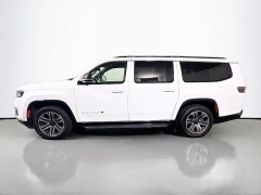 Used 2023  Jeep Wagoneer L Series II 4x4 at Dutro Auto near Zanesville&comma; OH