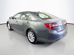 Used 2013  Toyota Camry 4d Sedan XLE at Dutro Auto near Zanesville&comma; OH