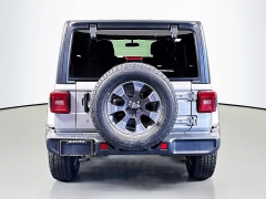 Used 2018  Jeep Wrangler Unlimited 4d SUV 4WD Sahara at Dutro Auto near Zanesville, OH