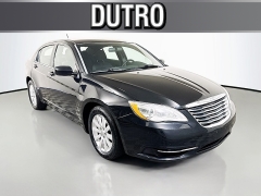  2013 Chrysler 200 4d Sedan Touring at Dutro Auto near Zanesville&comma; OH