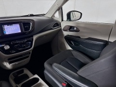 Used 2023  Chrysler Voyager LX FWD at Graham Auto Mall near Mansfield&comma; OH