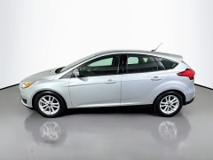 Used 2018  Ford Focus 4d Hatchback SE at Graham Auto Mall near Mansfield&comma; OH