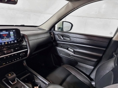 Used 2023  Nissan Pathfinder SL 4WD at Graham Auto Mall near Mansfield&comma; OH