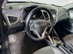 Used 2015  Hyundai Veloster 3d Coupe Auto at Graham Auto Mall near Mansfield&comma; OH