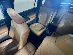 Used 2021  Toyota Highlander Hybrid Platinum AWD at Dutro Auto near Zanesville, OH