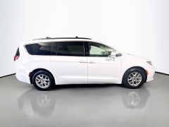 Used 2022  Chrysler Pacifica Touring L FWD at Graham Auto Mall near Mansfield&comma; OH