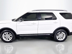Used 2017  Ford Explorer 4d SUV FWD XLT at Graham Auto Mall near Mansfield&comma; OH