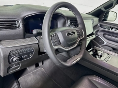 Used 2023  Jeep Wagoneer L Series III 4x4 at Graham Auto Mall near Mansfield, OH