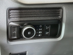 Used 2025  Ford Super Duty F-350 4WD XLT Crew Cab SRW 6&period;75' Box at Graham Auto Mall near Mansfield&comma; OH