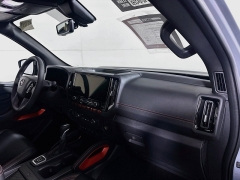 New 2026  Nissan Frontier Crew Cab 4x4 PRO-4X w&sol;R Package at Graham Auto Mall near Mansfield&comma; OH