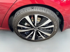 Used 2021  Nissan Altima 2&period;5 SR AWD Sedan at Graham Auto Mall near Mansfield&comma; OH