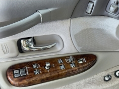 Used 1996  Lincoln Town Car 4d Sedan Signature at Graham Auto Mall near Mansfield, OH