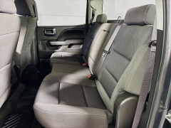 Used 2017  Chevrolet Silverado 1500 2WD Crew Cab LT at Graham Auto Mall near Mansfield&comma; OH