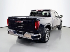 Used 2024  GMC Sierra 1500 4WD Crew Cab 147" SLT at Graham Auto Mall near Mansfield&comma; OH