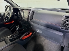 Used 2022  Nissan Frontier Crew Cab 4x4 PRO-4X Auto at Dutro Auto near Zanesville, OH