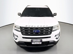 Used 2017  Ford Explorer 4d SUV 4WD XLT at Graham Auto Mall near Mansfield&comma; OH