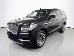 Used 2019  Lincoln Navigator 4d SUV 4WD Reserve at Graham Auto Mall near Mansfield, OH