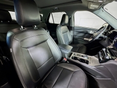 Used 2022  Ford Explorer Limited 4WD at Dutro Auto near Zanesville, OH