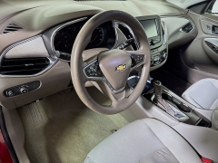 Used 2017  Chevrolet Malibu 4d Sedan LT at Graham Auto Mall near Mansfield&comma; OH