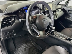 Used 2018  Toyota C-HR 4d SUV XLE at Graham Auto Mall near Mansfield&comma; OH