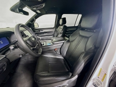 Used 2023  Jeep Wagoneer L Series II 4x4 at Dutro Auto near Zanesville&comma; OH