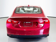 Used 2017  Chevrolet Malibu 4d Sedan LT at Graham Auto Mall near Mansfield&comma; OH