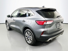 Used 2022  Ford Escape SEL AWD at Dutro Auto near Zanesville, OH