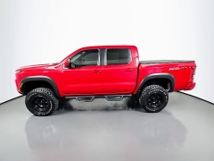 Used 2022  Nissan Frontier Crew Cab 4x4 PRO-4X Auto at Dutro Auto near Zanesville&comma; OH