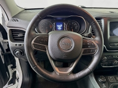 Used 2019  Jeep Cherokee 4d SUV 4WD Latitude Plus 2&period;4L at Graham Auto Mall near Mansfield&comma; OH