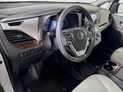 Used 2020  Toyota Sienna 4d Wagon AWD Limited Premium 7-Passenger at Dutro Auto near Zanesville&comma; OH