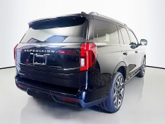 New 2027  Ford Expedition Platinum 4x4 at Dutro Auto near Zanesville&comma; OH