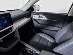 New 2026  Ford Explorer Active w&sol;200A Pkg 4WD at Dutro Auto near Zanesville&comma; OH
