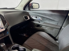Used 2017  Chevrolet Equinox 4d SUV FWD LT at Graham Auto Mall near Mansfield&comma; OH
