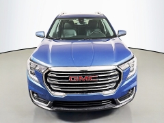 Used 2024  GMC Terrain AWD 4dr SLT at Graham Auto Mall near Mansfield&comma; OH