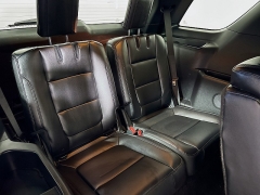 Used 2017  Ford Explorer 4d SUV FWD XLT at Graham Auto Mall near Mansfield&comma; OH