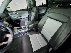 Used 2023  Ford Explorer XLT 4WD at Dutro Auto near Zanesville&comma; OH