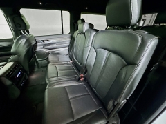 Used 2023  Jeep Wagoneer L Series III 4x4 at Graham Auto Mall near Mansfield, OH