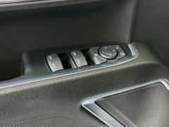 Used 2023  Chevrolet Silverado 1500 4WD Crew Cab 157" LT at Graham Auto Mall near Mansfield&comma; OH